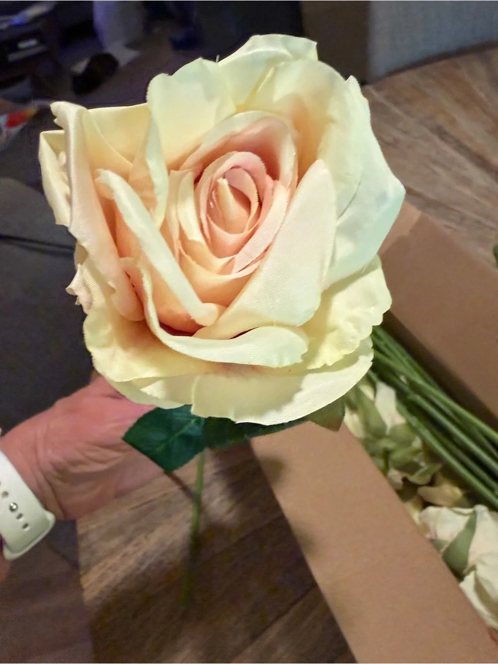 New 20 Artificial Long Stem Roses Ivory Blush Pink Faux Flowers Wedding Decor